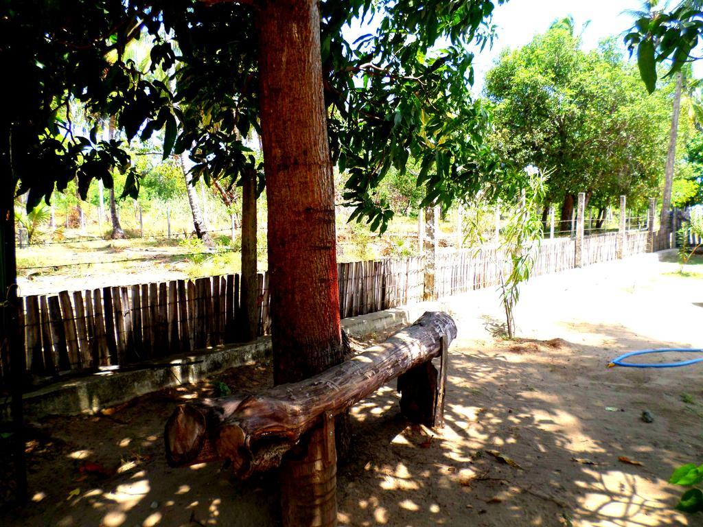 Yaswi Guest House Passikudah 외부 사진