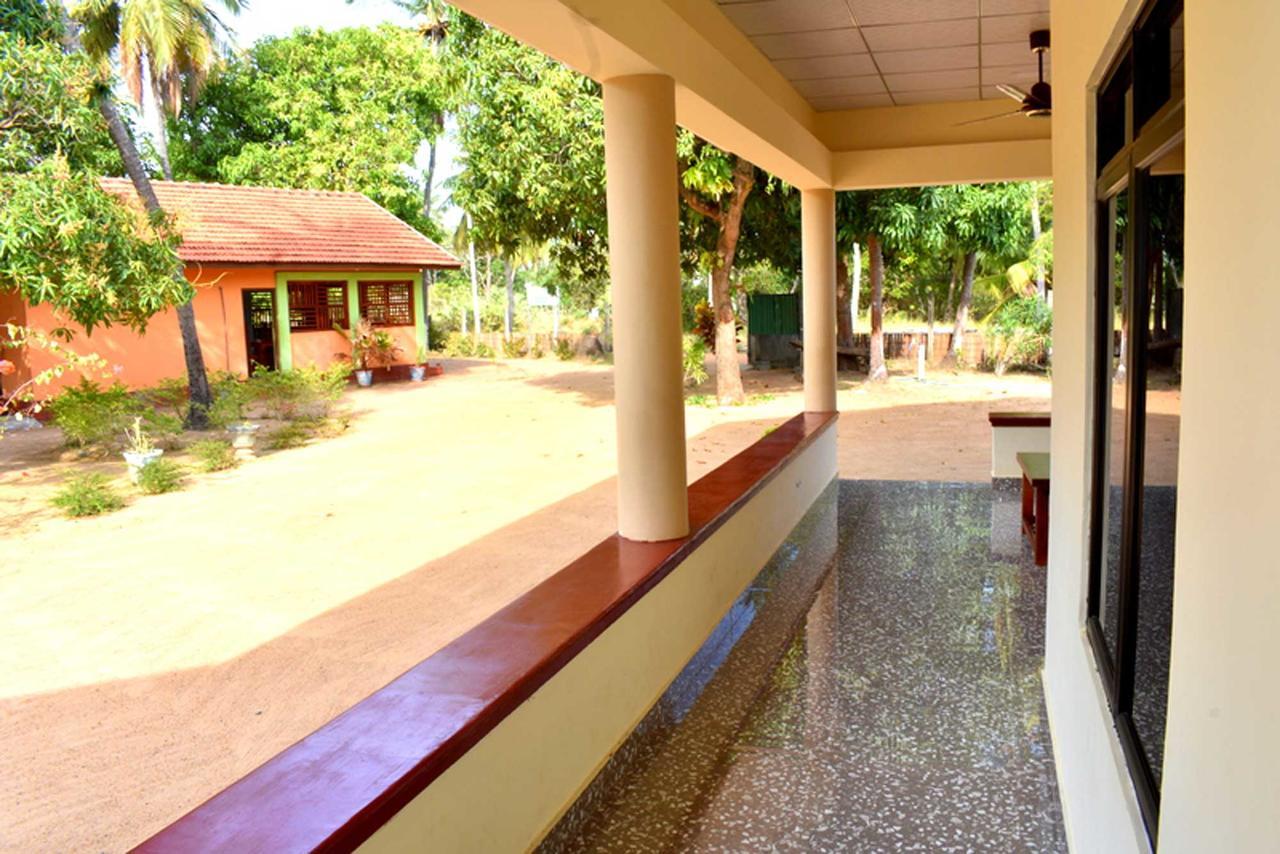 Yaswi Guest House Passikudah 외부 사진