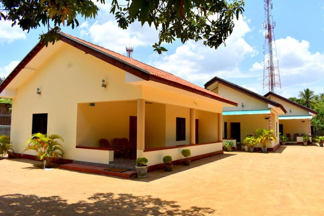Yaswi Guest House Passikudah 외부 사진