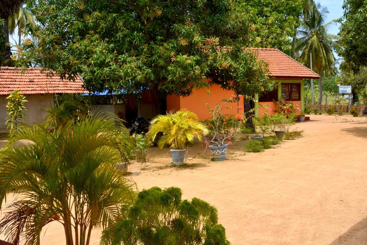 Yaswi Guest House Passikudah 외부 사진