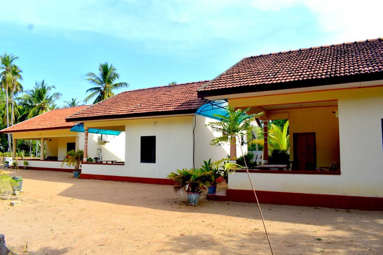 Yaswi Guest House Passikudah 외부 사진