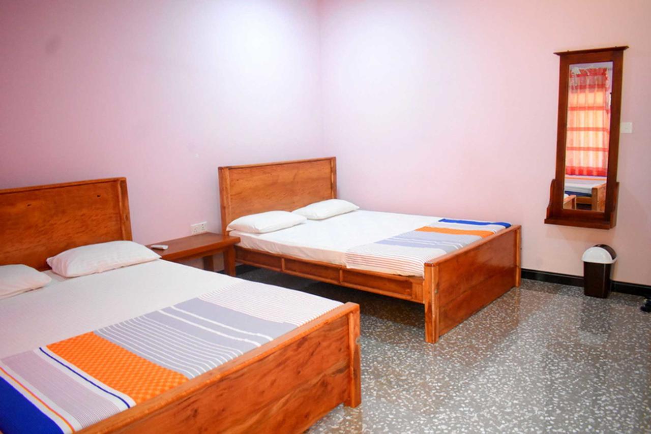 Yaswi Guest House Passikudah 외부 사진